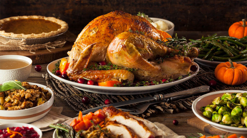 Avoid a Thanksgiving Food Coma This Year With These Healthy Eating Strategies